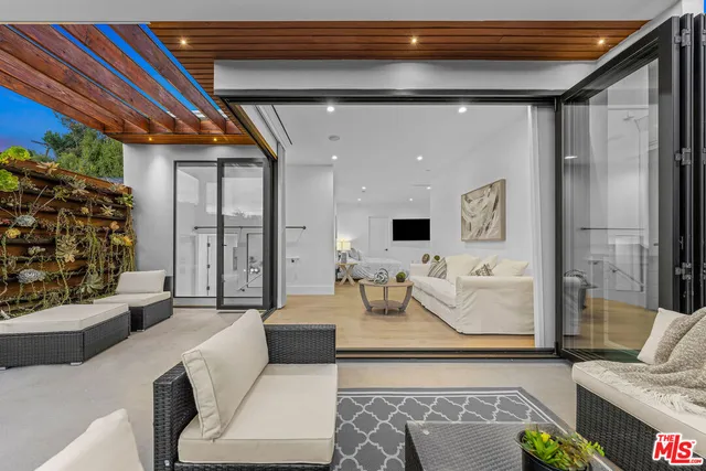 $26,950 | 1416 Comstock Avenue, Los Angeles, CA 90024