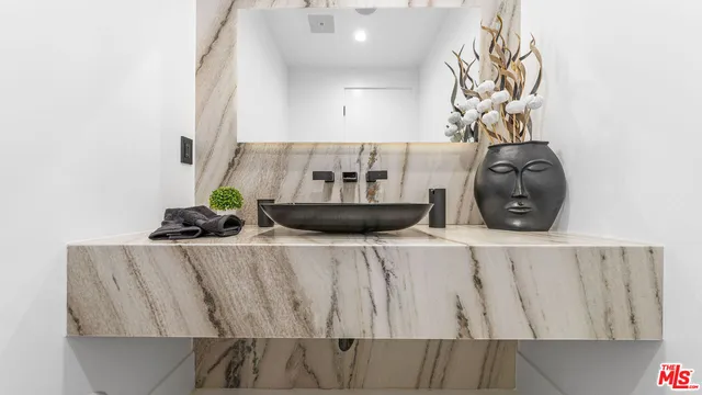 $26,950 | 1416 Comstock Avenue, Los Angeles, CA 90024