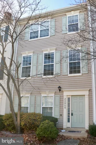 $3,200 | 22909 Benson Terrace, Sterling, VA 20166