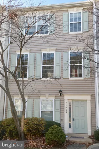 $3,200 | 22909 Benson Terrace, Sterling, VA 20166