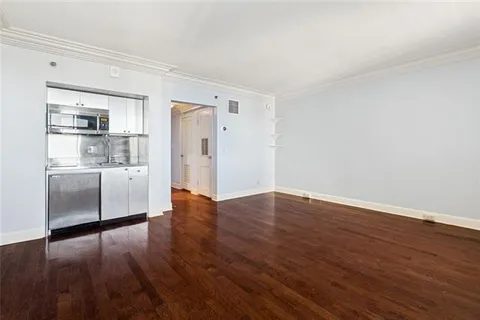 $124,900 | 1205 St Charles Avenue, Unit 604, New Orleans, LA 70130