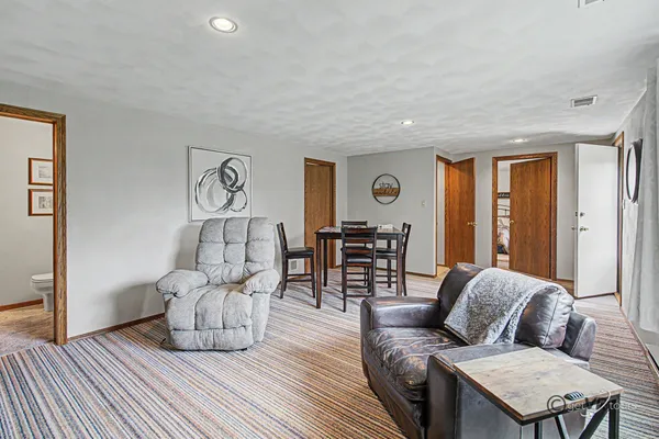 $185,000 | 1807 Sierra Court, Freeport, IL 61032