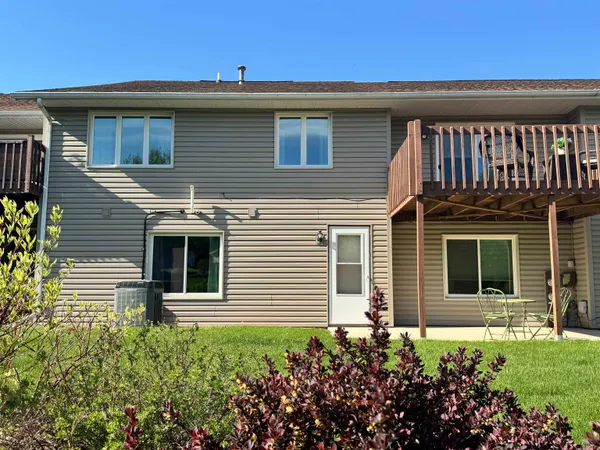 $185,000 | 1807 Sierra Court, Freeport, IL 61032