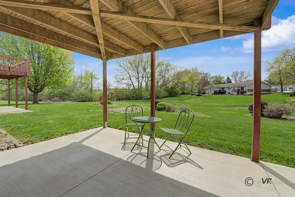 $185,000 | 1807 Sierra Court, Freeport, IL 61032