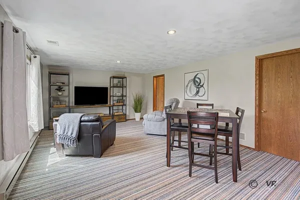 $185,000 | 1807 Sierra Court, Freeport, IL 61032
