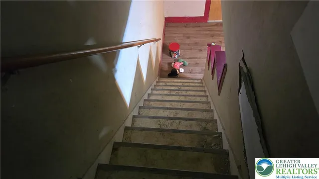 a view of walk in closet