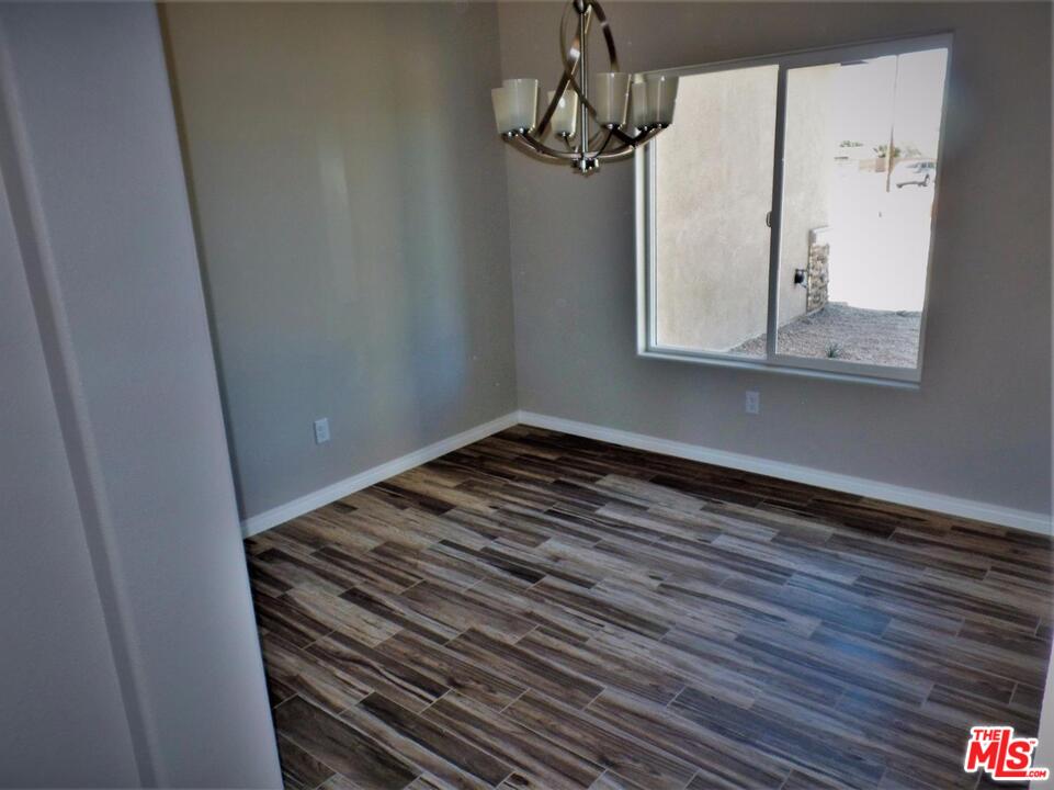 11109 Neola Road Apple Valley, CA 92308 - Photo 11 of 17 Gallery Image 11