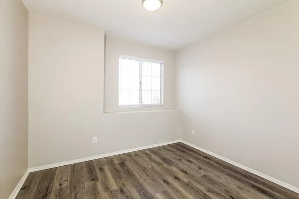 $2,805 | 4039 West Salter Drive, Glendale, AZ 85308