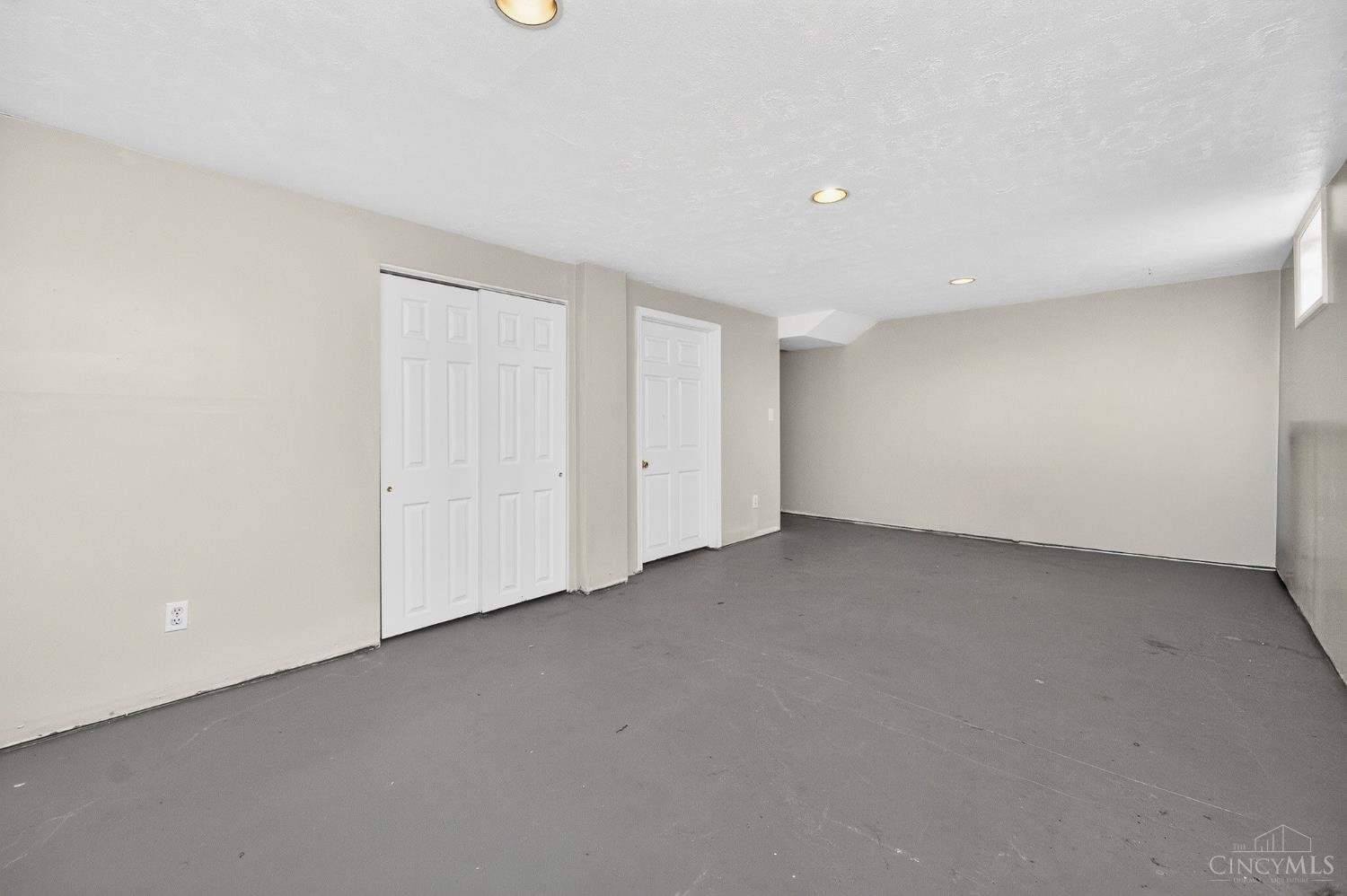 11839 Hamlet Road Forest Park, OH 45240 - Photo 37 of 46
