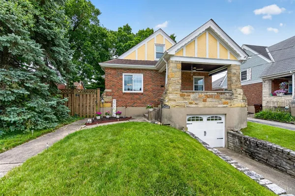 $369,900 | 2169 Glenside Avenue, Norwood, OH 45212