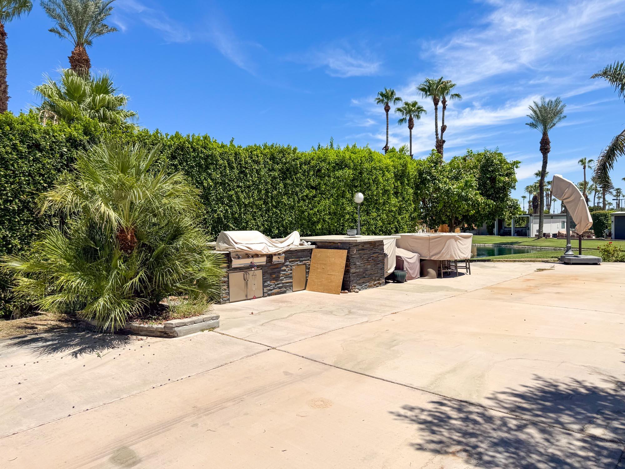 80394 Ave 48, Unit 423 Indio, CA 92201 - Photo 5 of 18 a view of a outdoor space