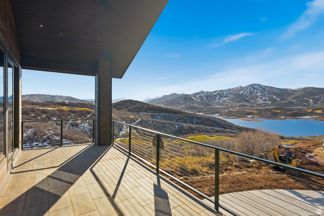 10640 North Reflection Ridge, Unit R6 Hideout, UT 84036 - Photo 6 of 43