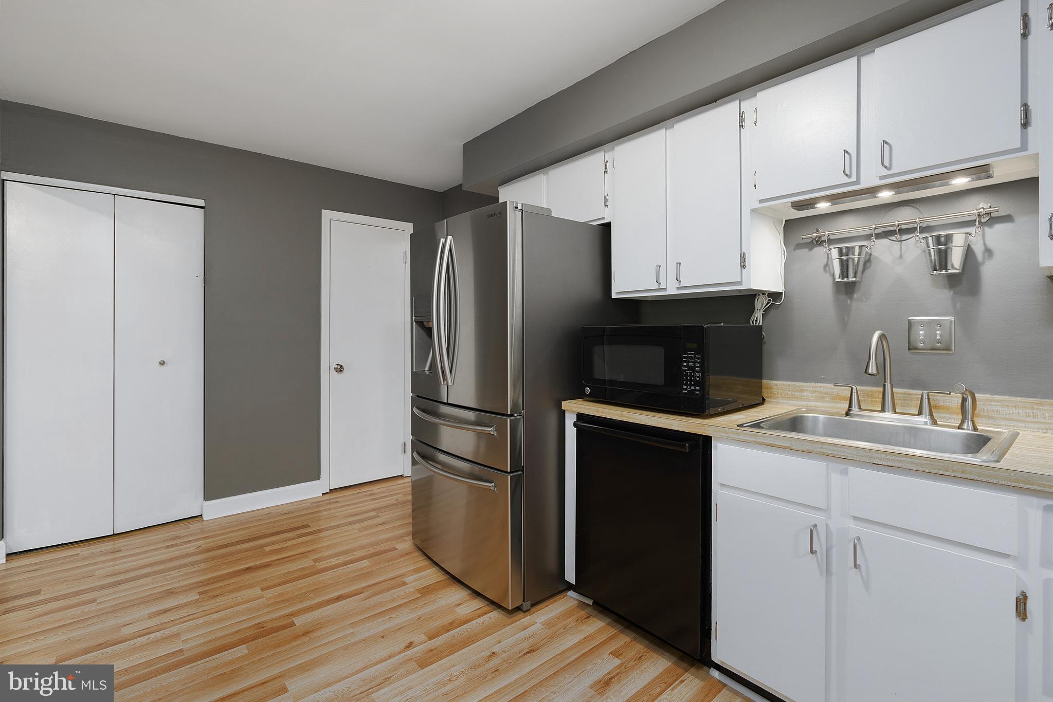 121 Stonegate Road Quakertown, PA 18951 - Photo 11 of 26 Kitchen