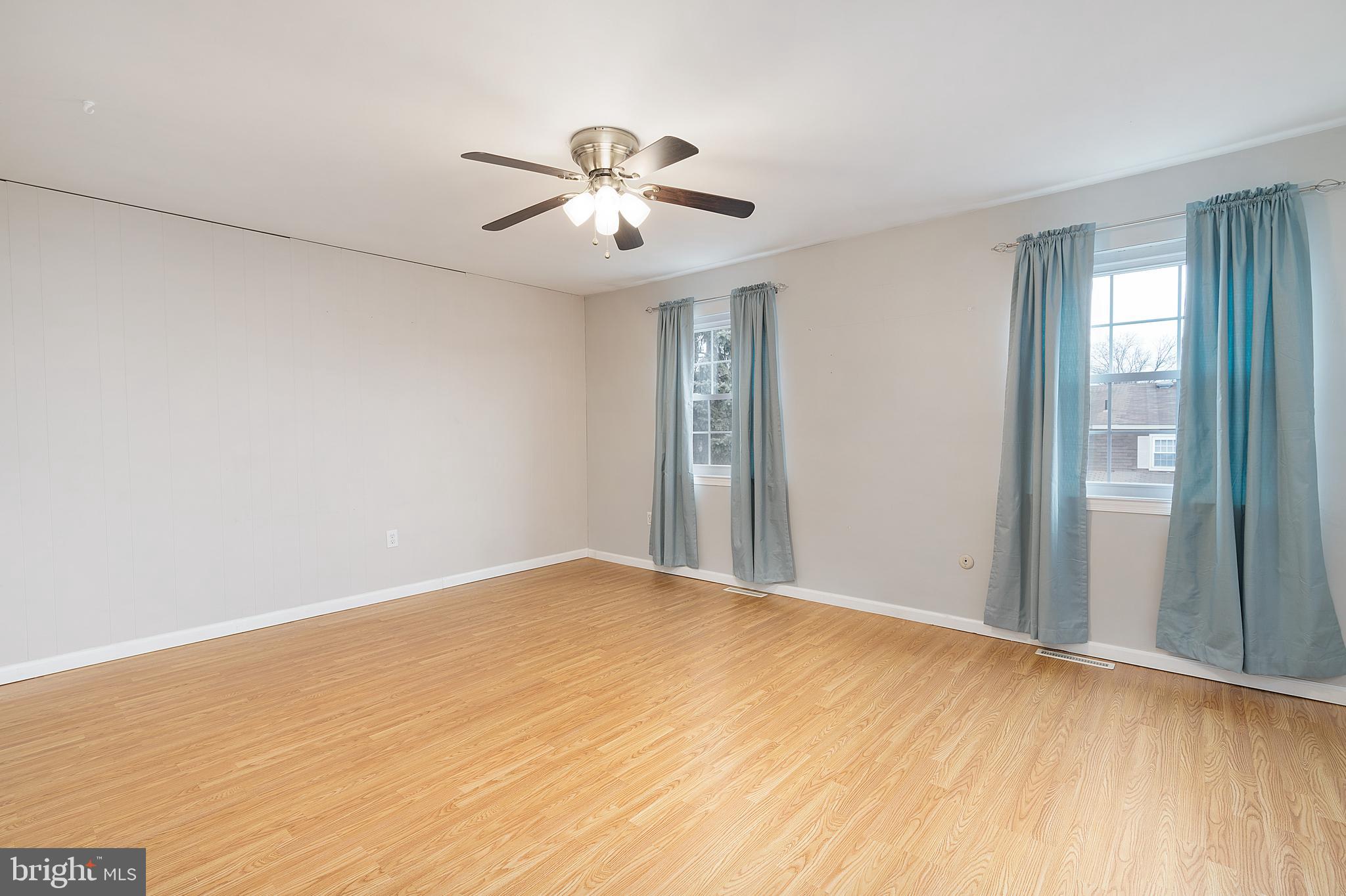 121 Stonegate Road Quakertown, PA 18951 - Photo 18 of 26 Master Bedroom