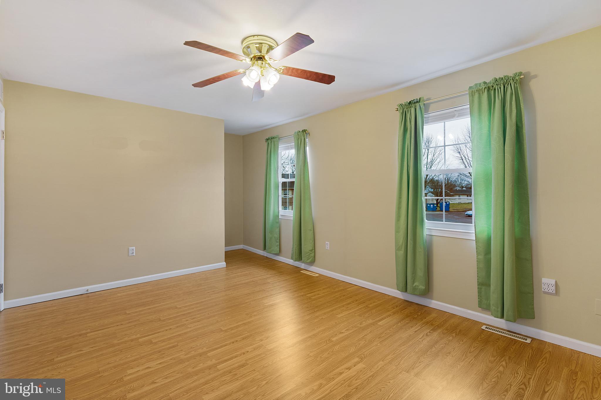 121 Stonegate Road Quakertown, PA 18951 - Photo 19 of 26 2nd Bedroom