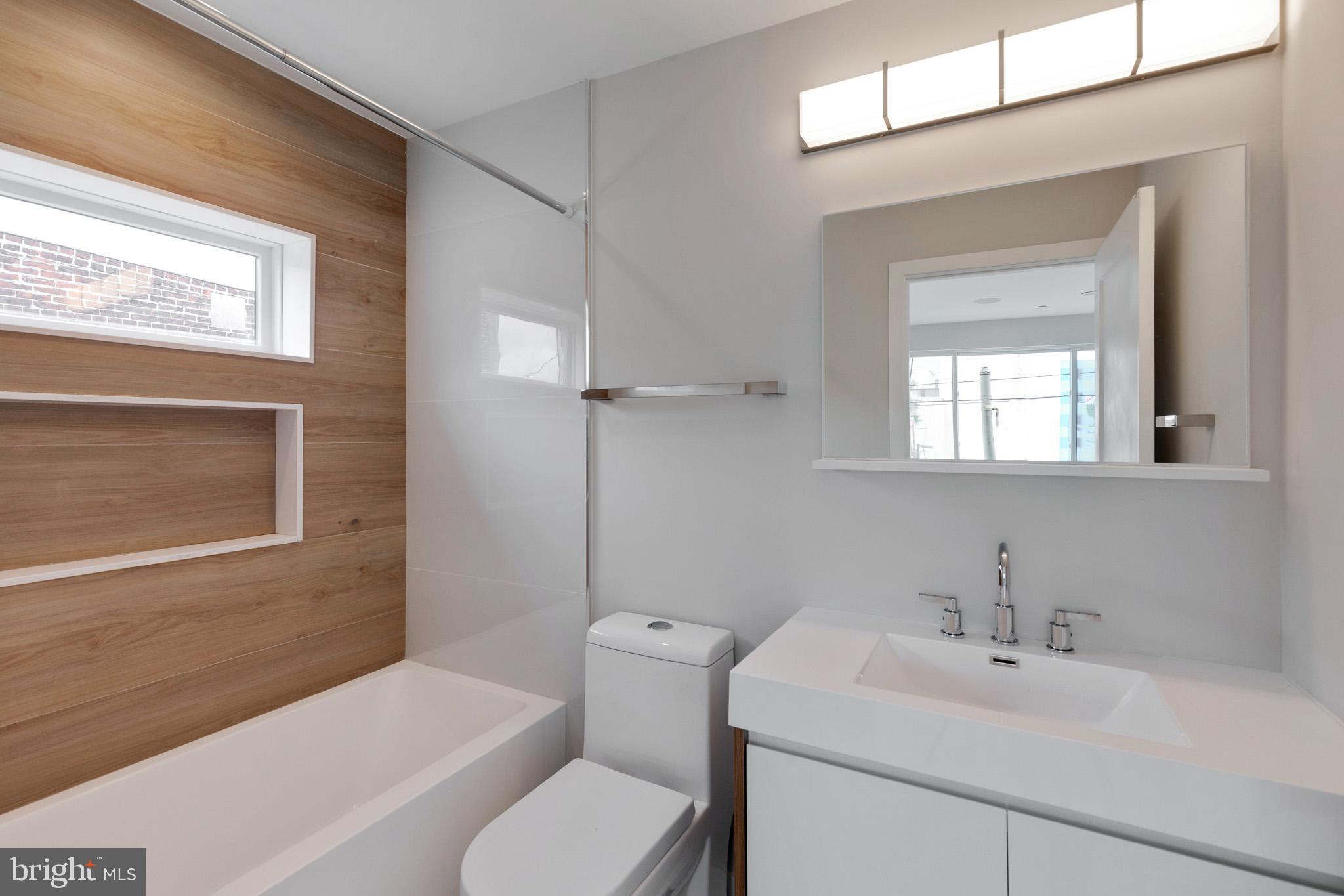 1601 South 22nd Street, Unit 2 Philadelphia, PA 19145 - Photo 12 of 19