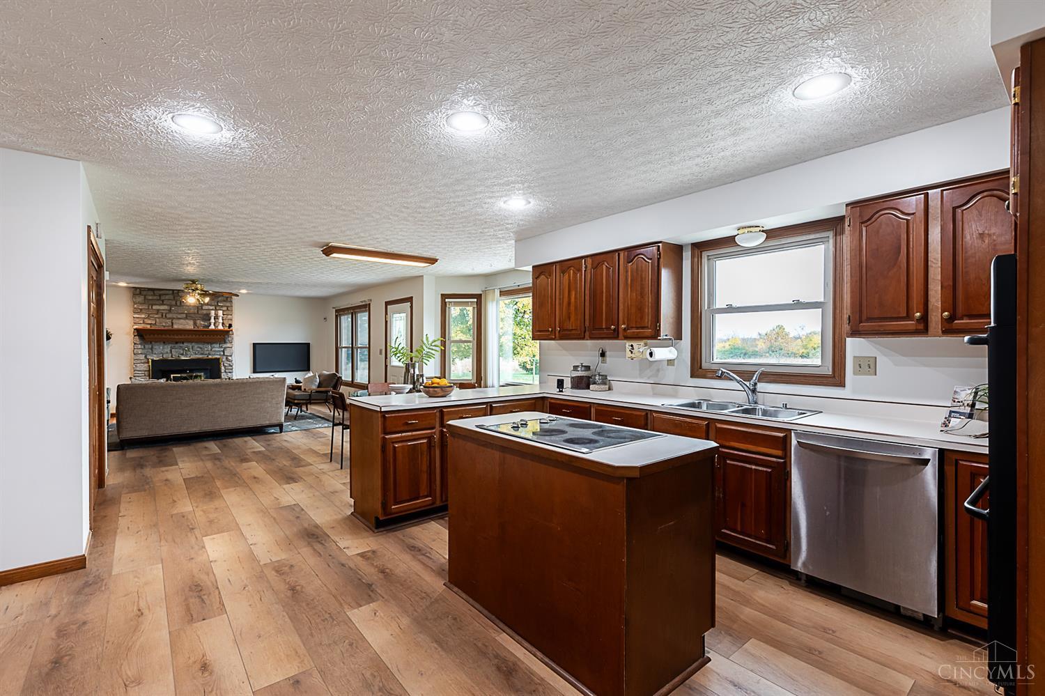 2933 Nichols Road Hamilton, OH 45013 - Photo 14 of 44