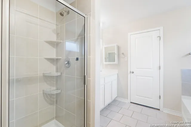 a view of a walk in closet