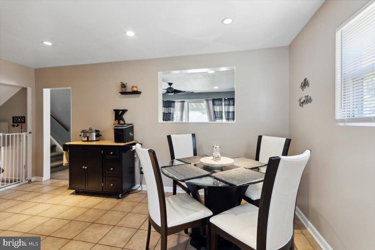 2235 East Helms Manor Boothwyn, PA 19061 - Photo 4 of 25