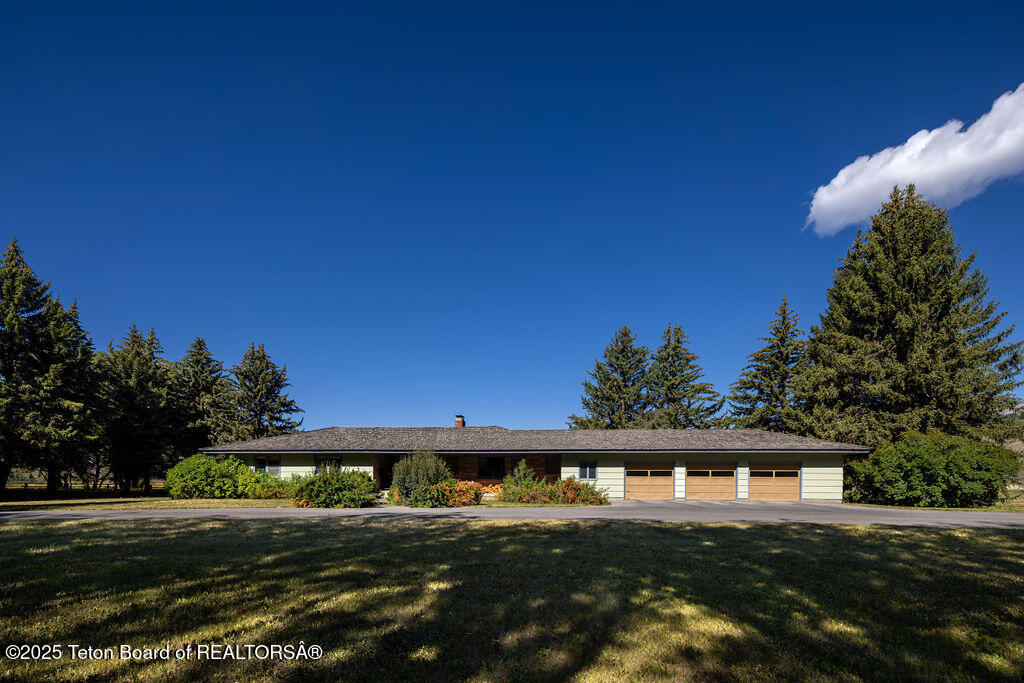 1000 North Spring Gulch Road Jackson, WY 83001 - Photo 5 of 24 House Front 2