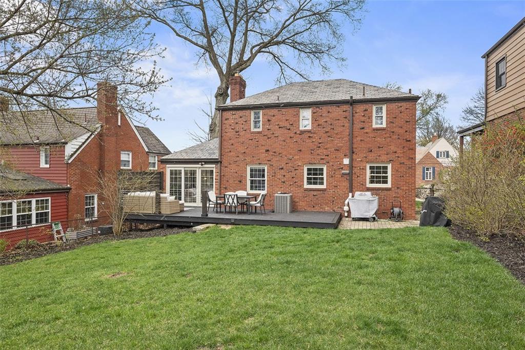 635 Rock Springs Road Pittsburgh, PA 15228 - Photo 43 of 45 Gallery Image 43