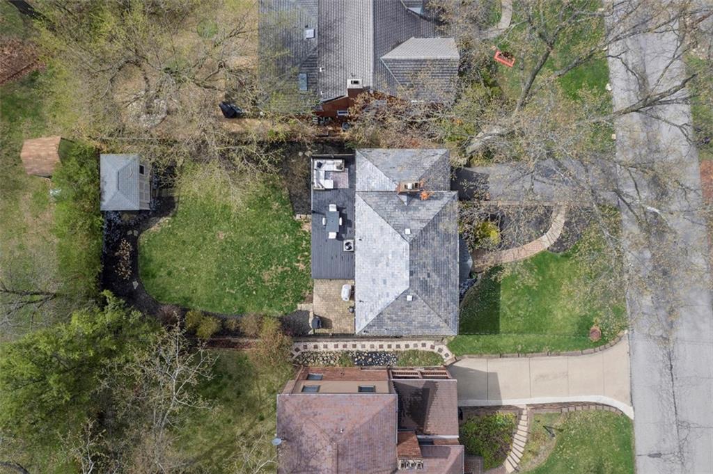 635 Rock Springs Road Pittsburgh, PA 15228 - Photo 6 of 45 Gallery Image 6