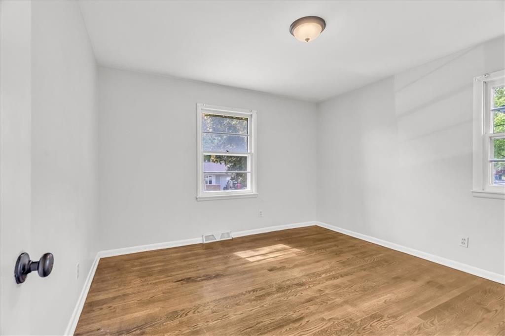 425 Maple Street Liberty, MO 64068 - Photo 11 of 14