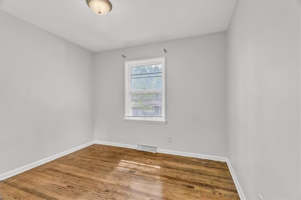 425 Maple Street Liberty, MO 64068 - Photo 10 of 14