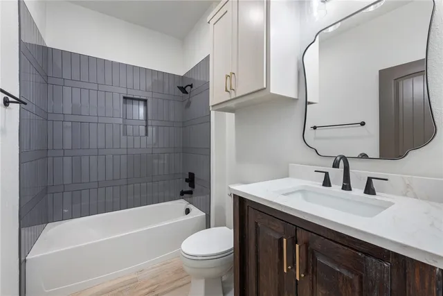 $911,500 | 10024 Lancaster Drive, Iola, TX 77861