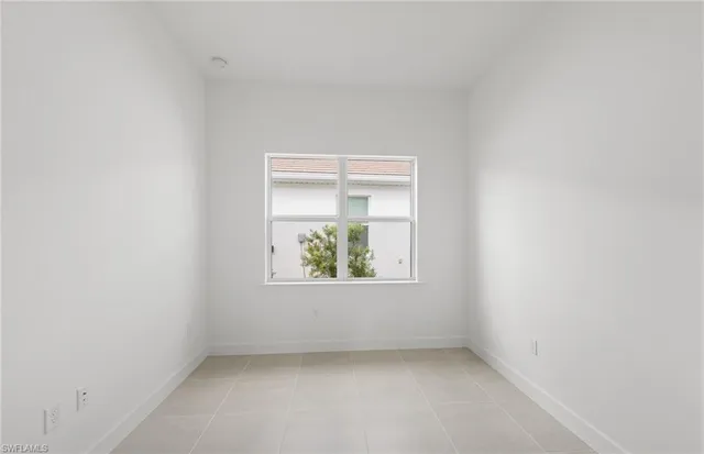 $569,520 | 12611 Quartz Drive, Alva, FL 33920