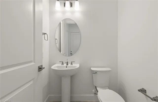 $569,520 | 12611 Quartz Drive, Alva, FL 33920