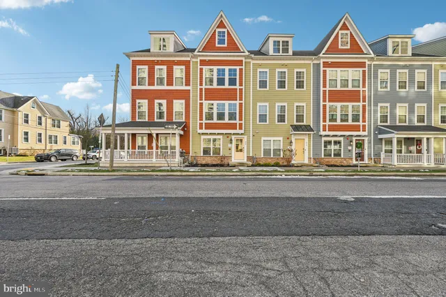 $515,000 | 220 East Pennsylvania Avenue, Towson, MD 21286