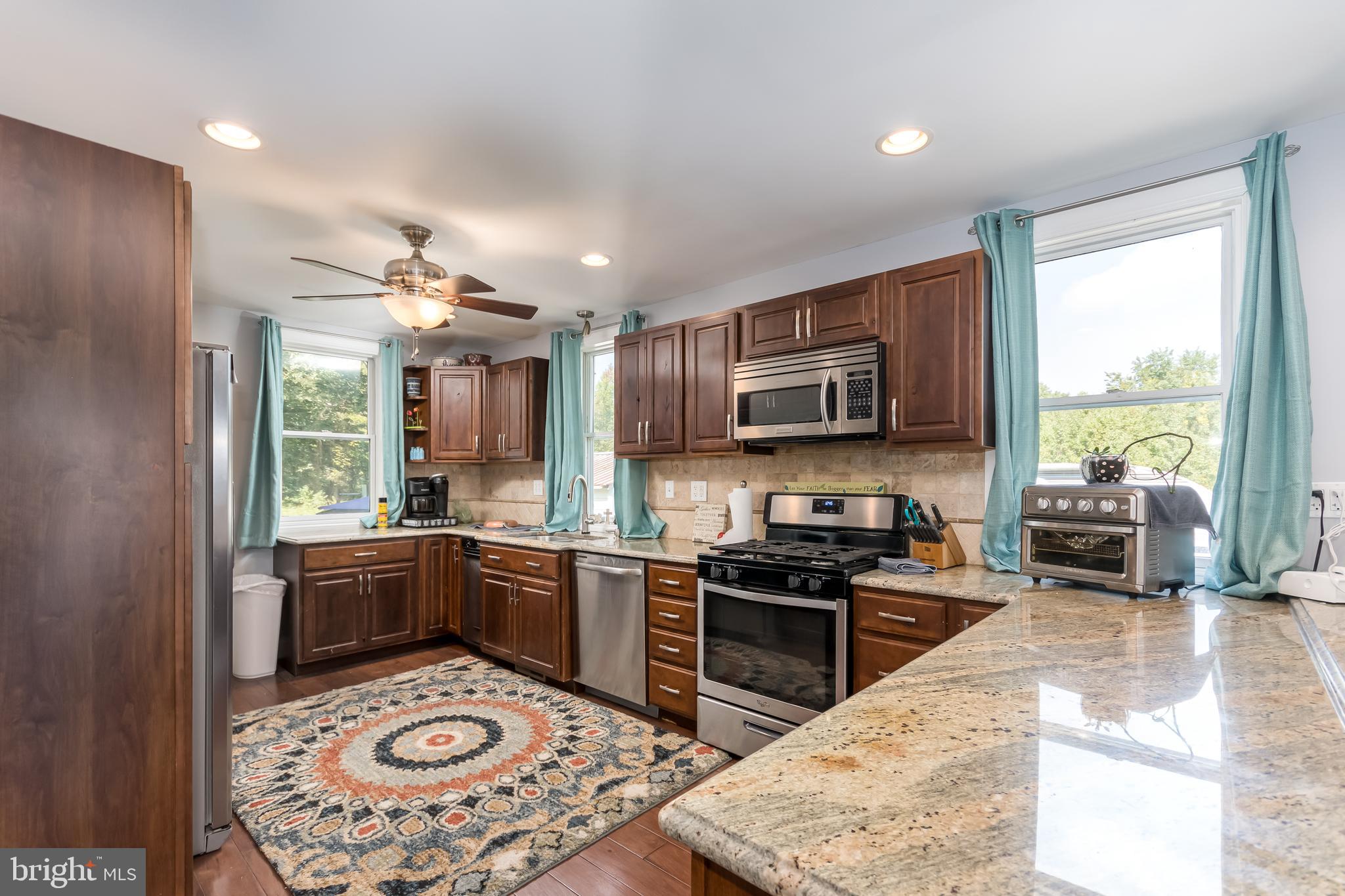 207 South Hook Road Pennsville, NJ 08070 - Photo 1 of 21 Stunning kitchen!