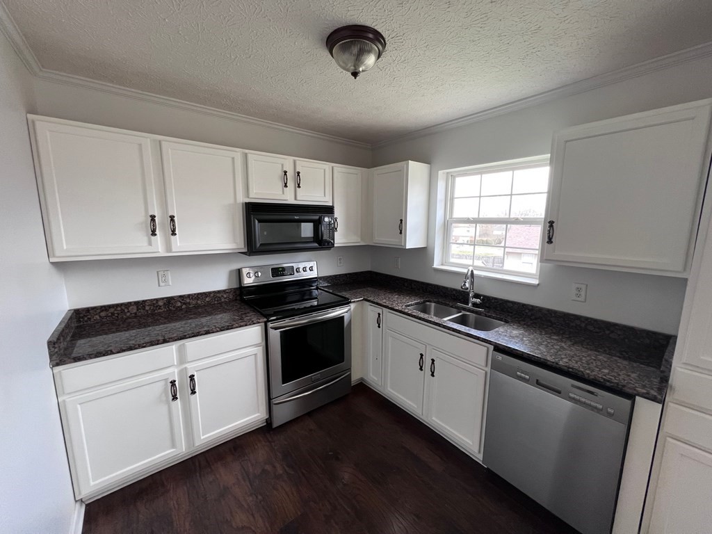 1705 Meadow Ridge Circle Sevierville, TN 37862 - Photo 7 of 19