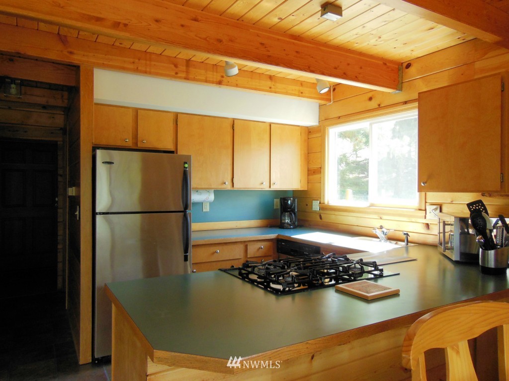 56 Homestead Road Winthrop, WA 98862 - Photo 8 of 24