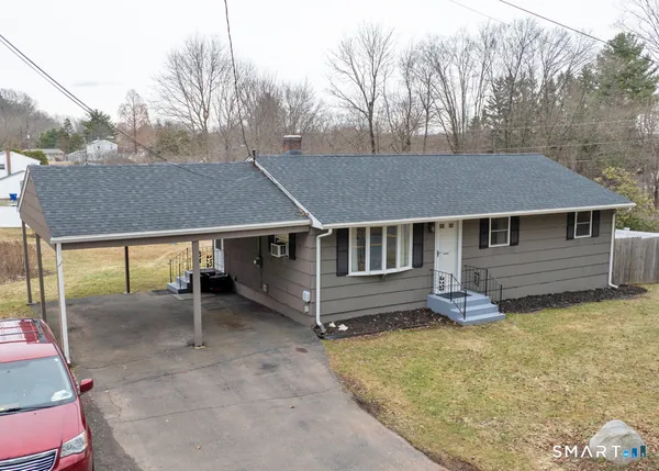$299,900 | 194 Camp Street, Middletown, CT 06457