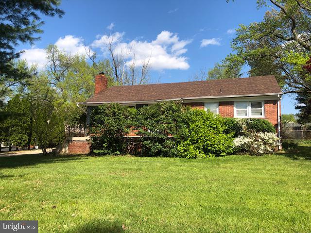 6007 Brookland Road Alexandria, VA 22310 - Photo 2 of 14 Front Exterior