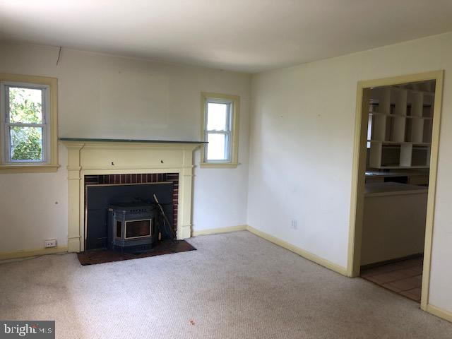 6007 Brookland Road Alexandria, VA 22310 - Photo 5 of 14 Living Room
