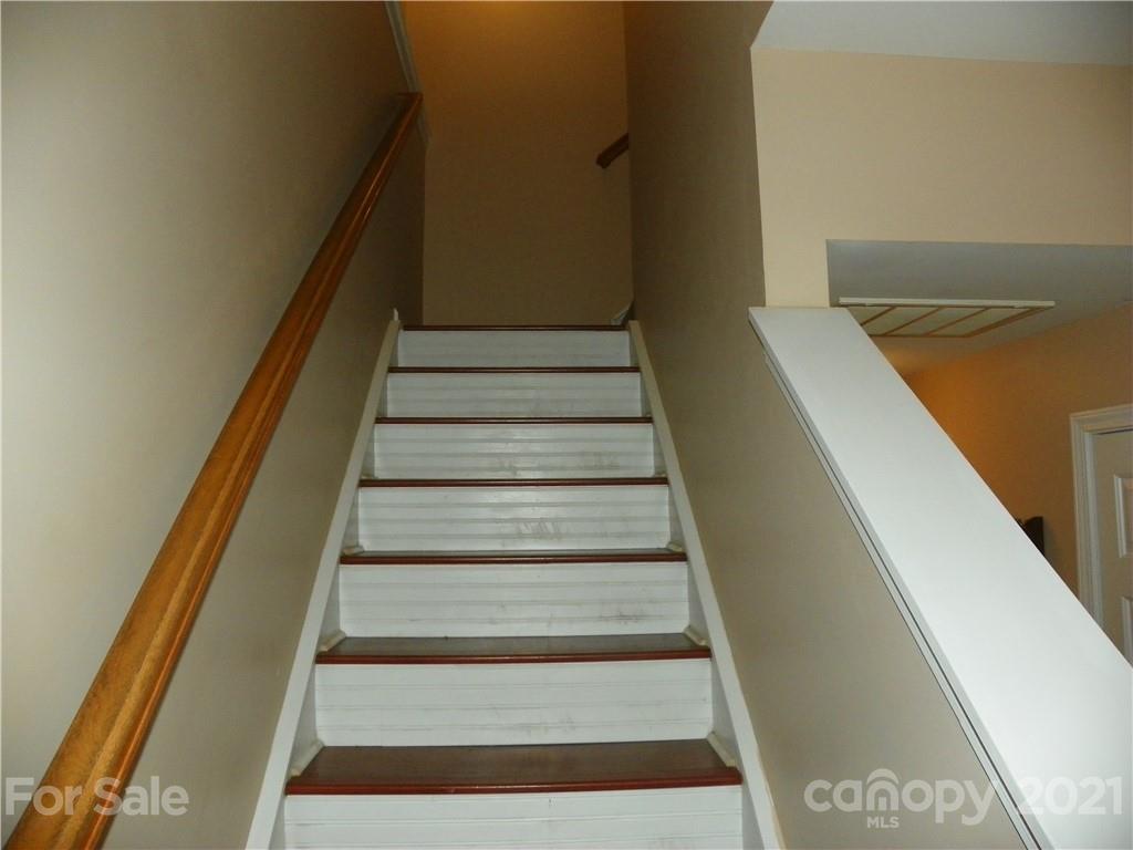 4866 Prosperity Ridge Road Charlotte, NC 28269 - Photo 11 of 18 Gallery Image 11