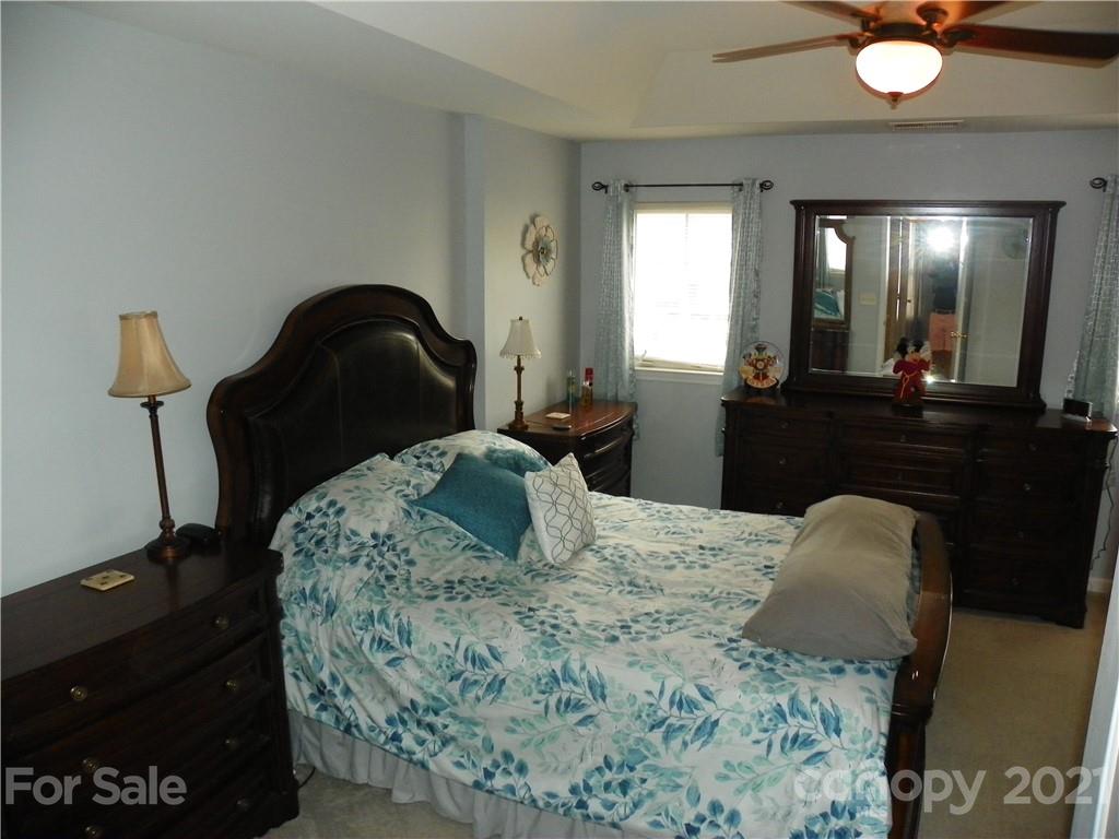 4866 Prosperity Ridge Road Charlotte, NC 28269 - Photo 12 of 18 Gallery Image 12