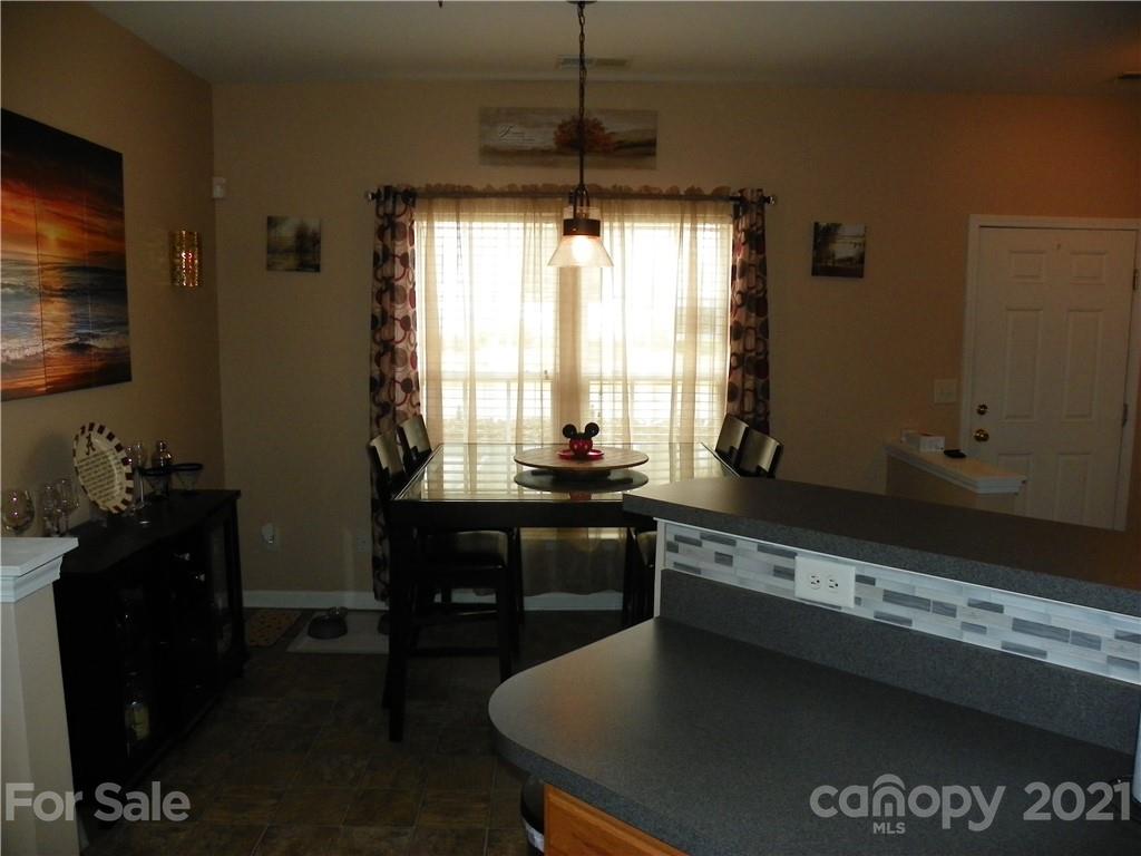4866 Prosperity Ridge Road Charlotte, NC 28269 - Photo 5 of 18 Gallery Image 5