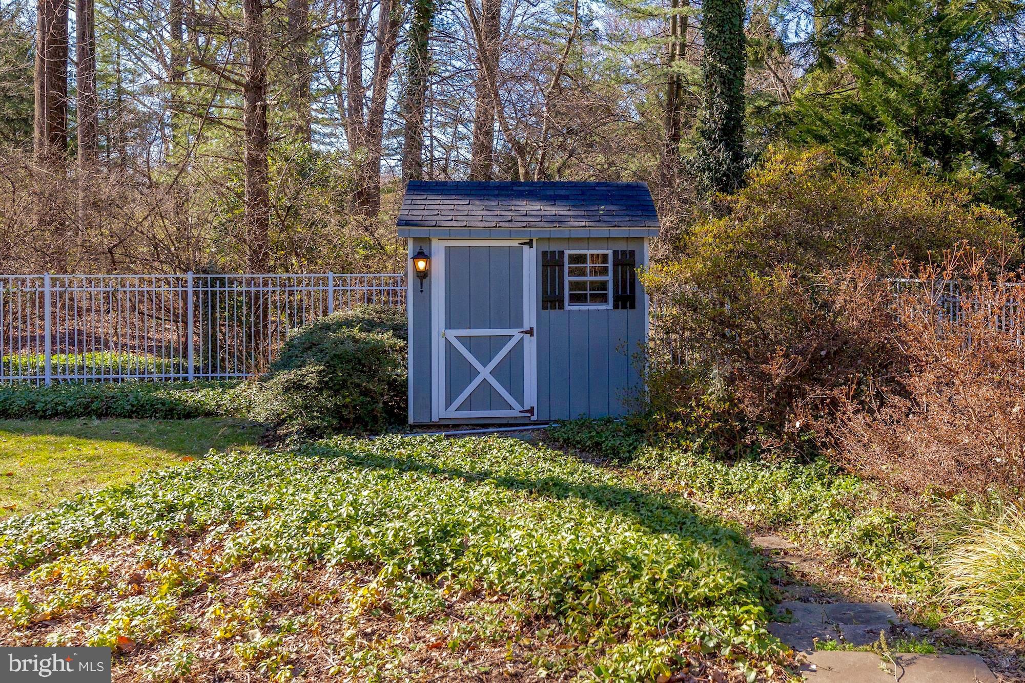 9904 Old Spring Road Kensington, MD 20895 - Photo 27 of 29 Exterior (Rear)