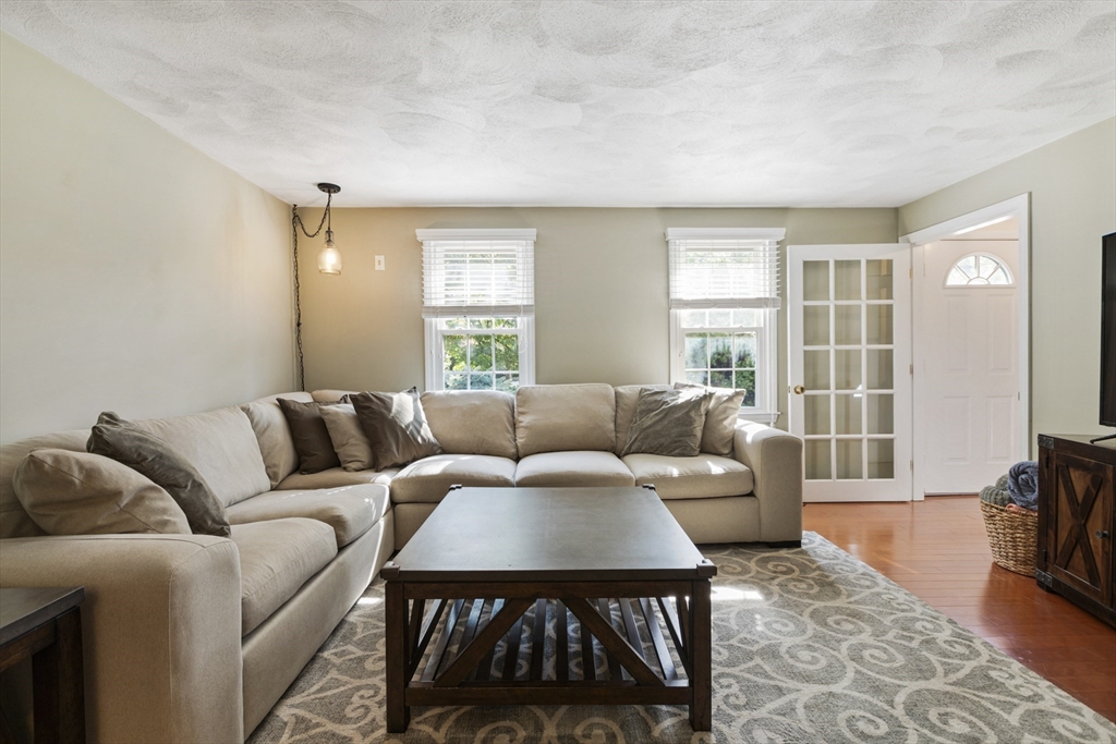 1 MacArthur Road Franklin, MA 02038 - Photo 13 of 42 Gallery Image 13