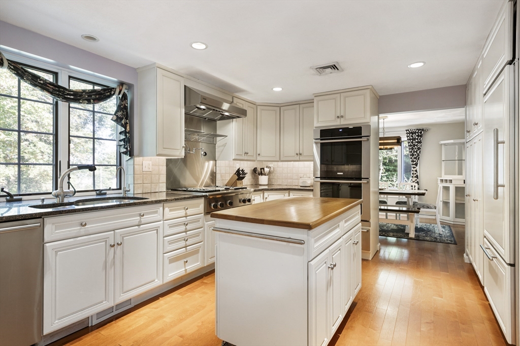 1 MacArthur Road Franklin, MA 02038 - Photo 3 of 42 Gallery Image 3