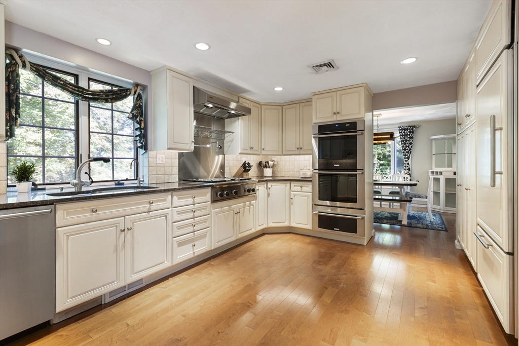 1 MacArthur Road Franklin, MA 02038 - Photo 6 of 42 Gallery Image 6