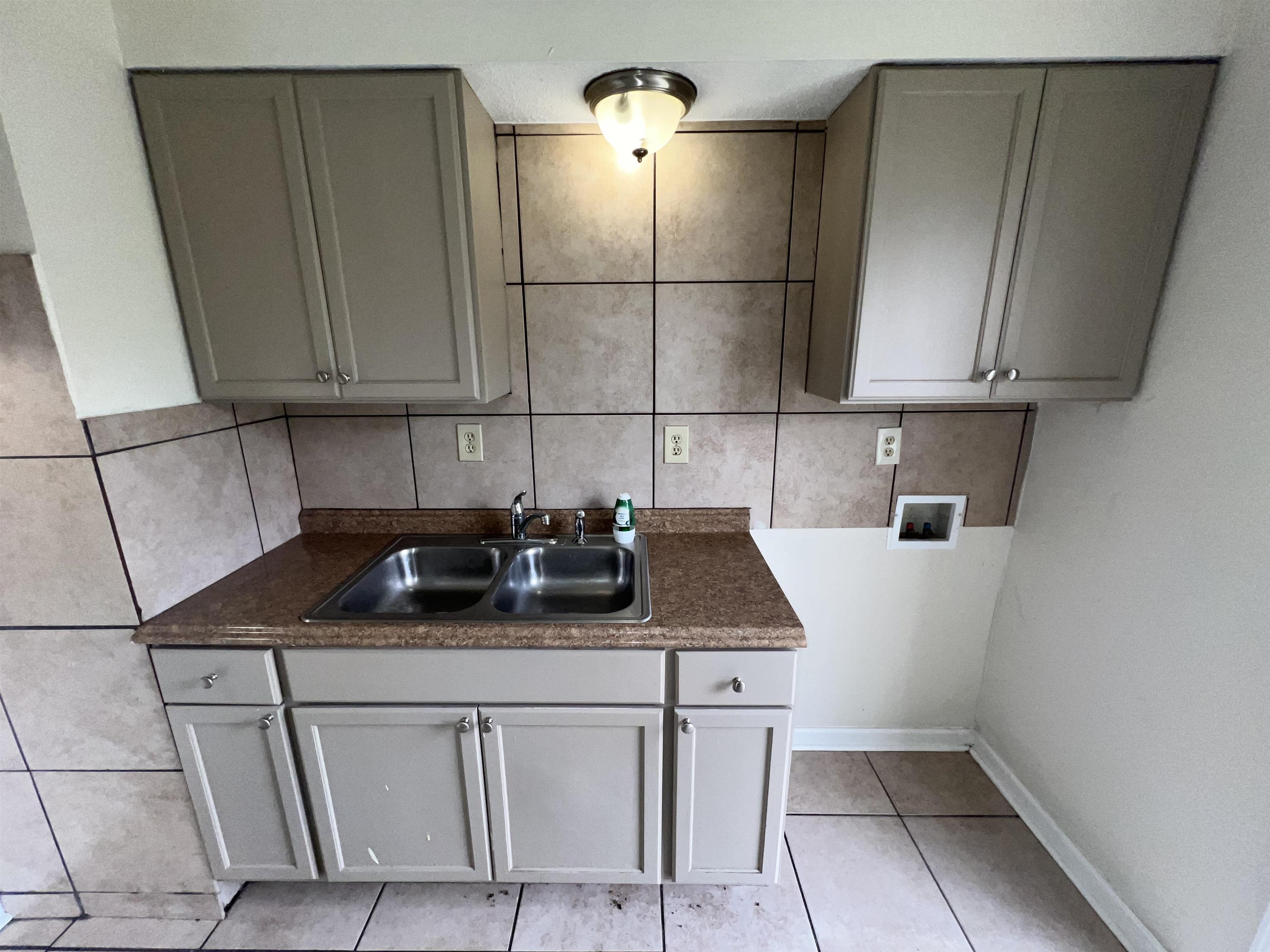 580 Blackhawk Road Memphis, TN 38109 - Photo 5 of 10