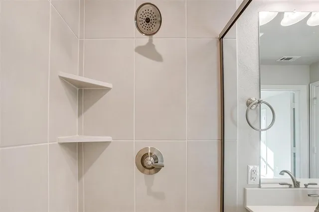 $349,990 | 6817 Robert Reed Drive, Arlington, TX 76001