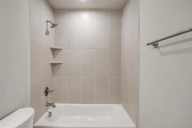 $349,990 | 6817 Robert Reed Drive, Arlington, TX 76001