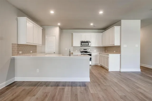 $349,990 | 6817 Robert Reed Drive, Arlington, TX 76001