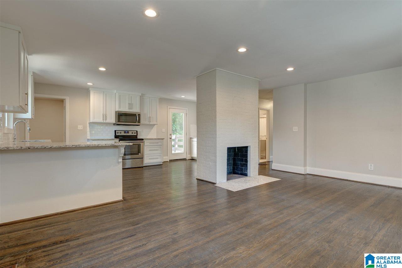 1312 Cresthill Road Birmingham, AL 35213 - Photo 8 of 28